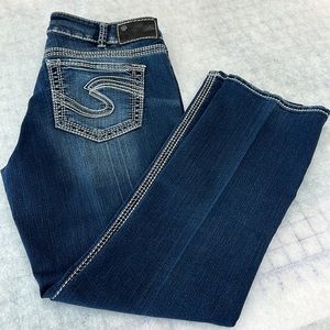 Silver Suki Mid-rise Crop Jeans. 30 x 26